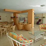 アパートホテル Servatur Caribe プラヤ・デ・ラス・アメリカス