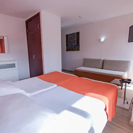 Servatur Caribe Aparthotel Playa de las Americas (Tenerife)