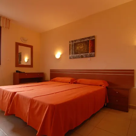 Hotel apartamentowy Servatur Caribe Playa de las Americas (Tenerife)
