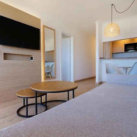 Hotel apartamentowy Servatur Caribe Playa de las Americas (Tenerife)