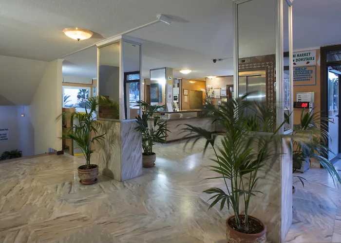 Servatur Caribe 公寓式酒店 3*