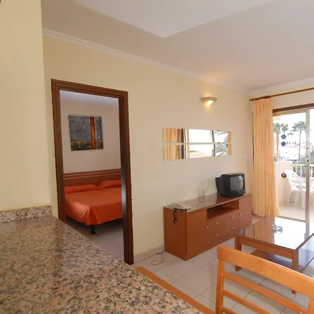 Servatur Caribe Apartahotel 3*